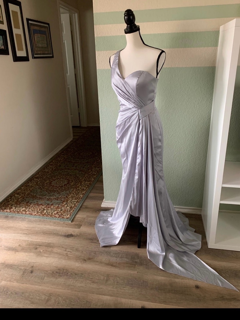 Hebeos Silver Sheath Mermaid Formal Dress Gown Women’s 6 New